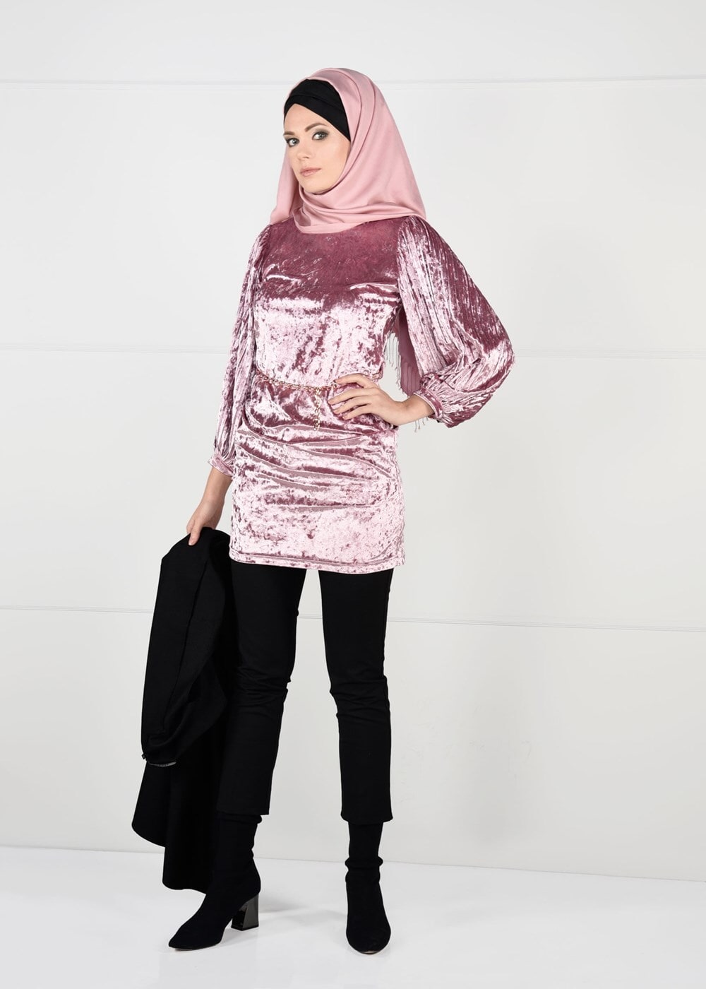Tesettür giyim PUDRA KOLLARI PİLİSELİ KADİFE TUNİK 4098