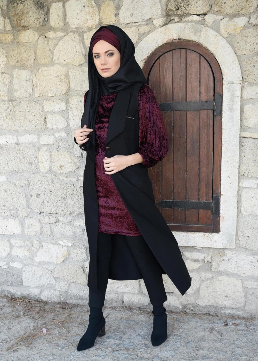 Tesettür giyim BORDO KOLLARI PİLİSELİ KADİFE TUNİK 4098