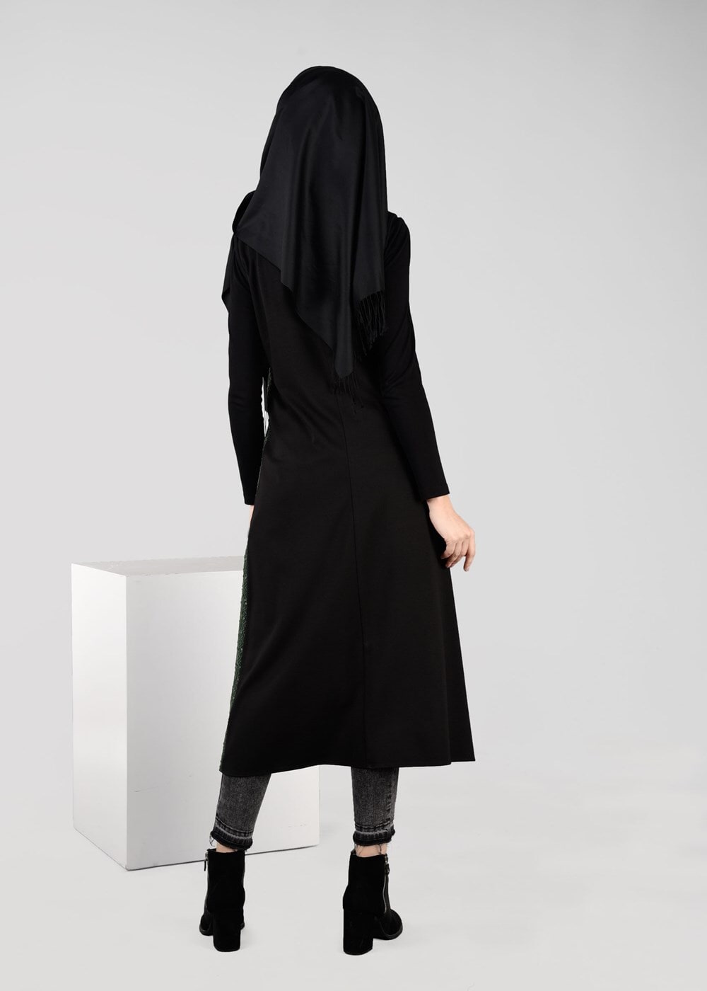 Tesettür giyim YEŞİL DESENLİ TUNİK 4978