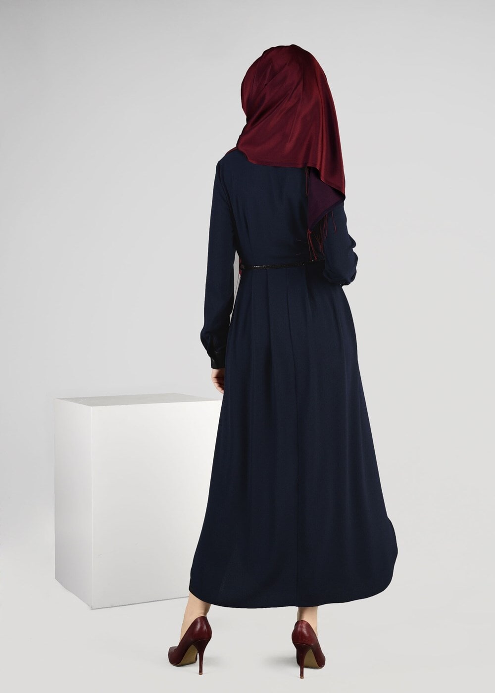 Tesettür giyim LACİVERT KEMERLİ UZUN TUNİK 4981 