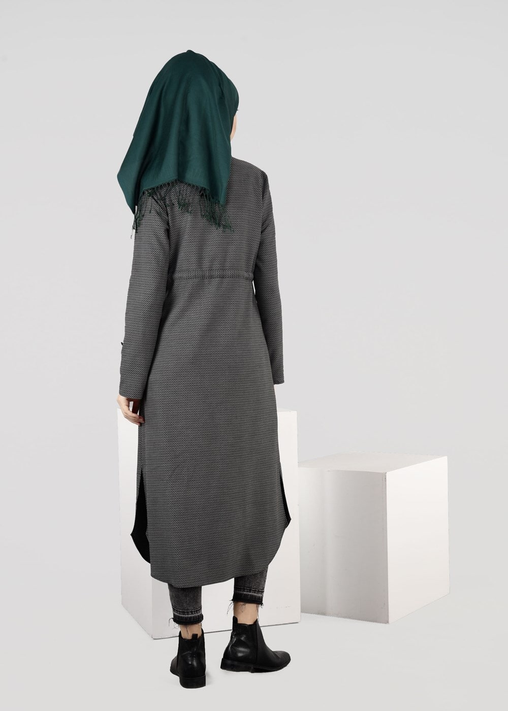 Tesettür giyim SİYAH BELİ BÜZGÜLÜ TUNİK 4991 