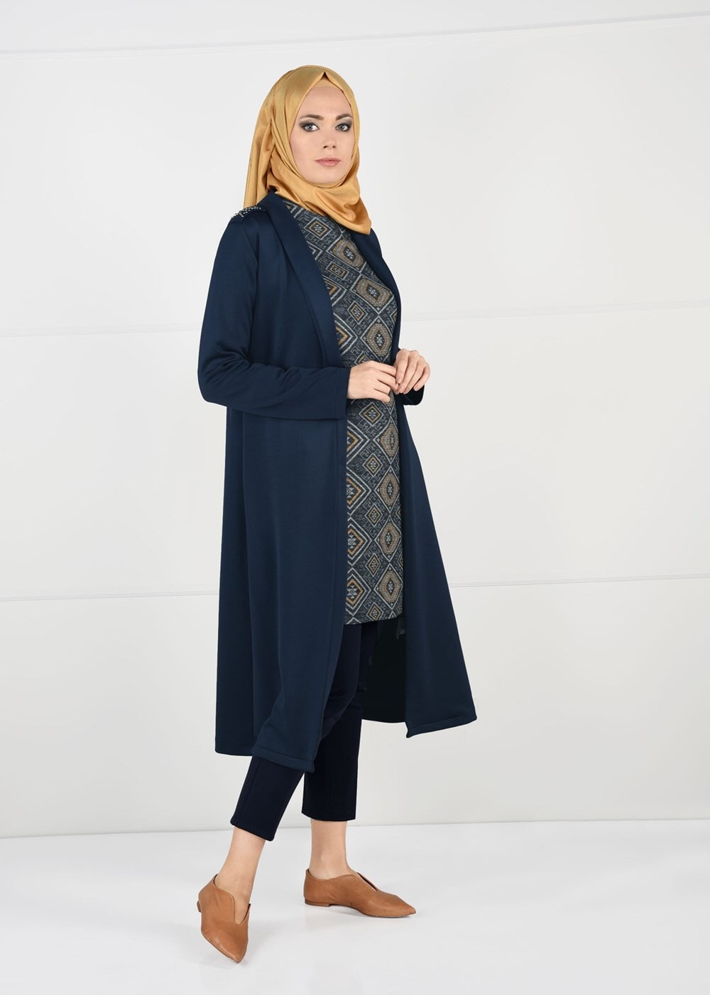 Tesettür giyim LACİVERT OMUZLARI BONCUK İŞLEMELİ 2Lİ TUNİK TAKIM 6057