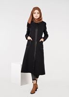Tesettür giyim SİYAH BİYE DETAYLI YAKASI BAĞCIKLI TRENÇKOT 1871