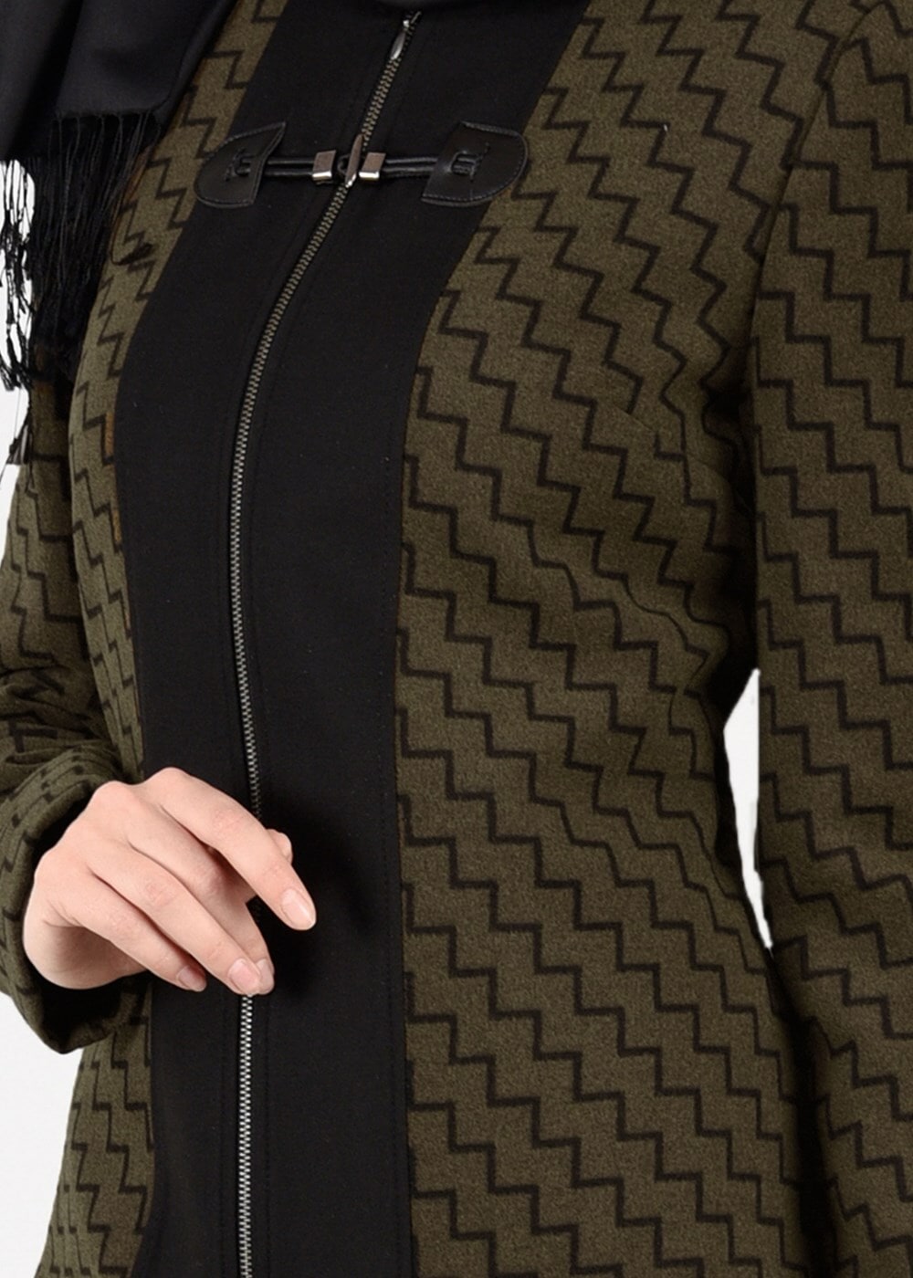 Tesettür giyim HAKİ ZİKZAK DESENLİ FERMUARLI TRENÇKOT 1919 