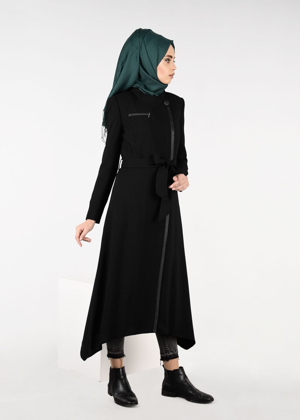 Tesettür giyim SİYAH BİYE DETAYLI TRENÇKOT 1924 