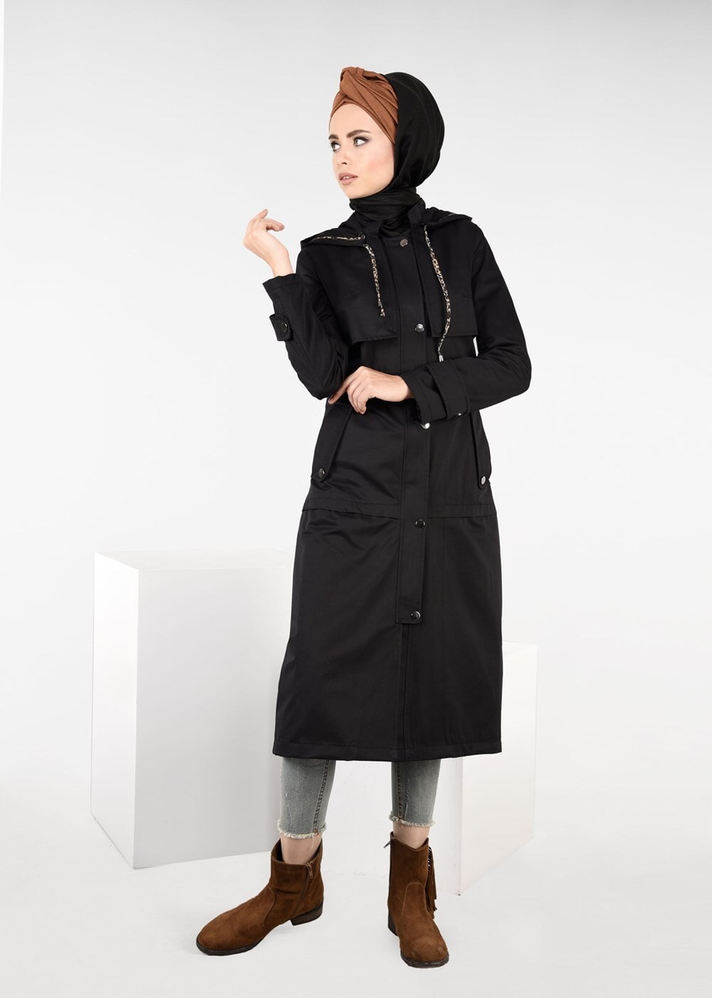 Tesettür giyim SİYAH LEOPAR DESENİ BAĞCIKLI TRENÇKOT 1953