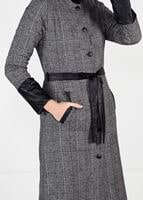 Tesettür giyim SİYAH KUŞAKLI EKOSE TRENÇKOT 5058 