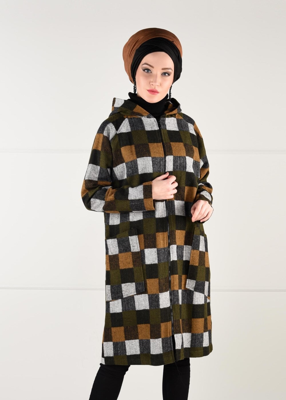 Tesettür giyim TURUNCU ÇOK RENKLİ KARELİ TRENÇKOT 5451