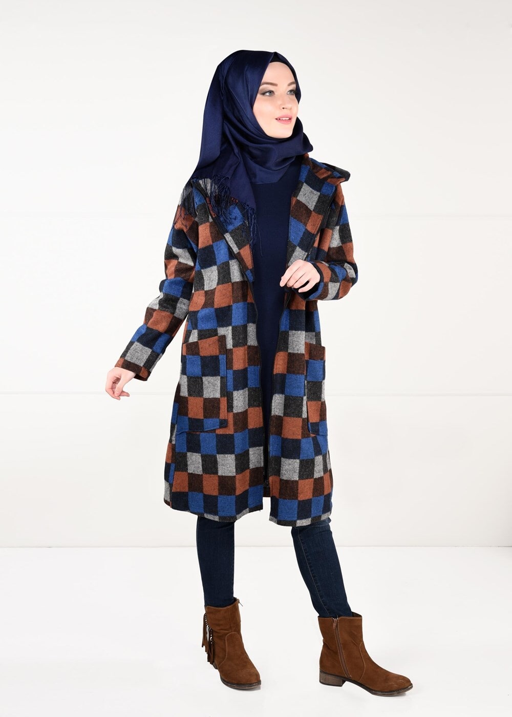 Tesettür giyim LACİVERT ÇOK RENKLİ KARELİ TRENÇKOT 5451