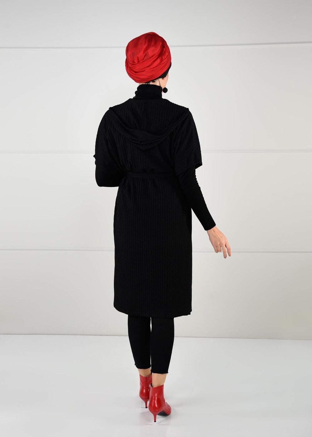 Tesettür giyim SİYAH YARASA KOL FİTİLLİ HIRKA 71251 