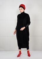 Tesettür giyim SİYAH SIRTI BASKILI TRİKO HIRKA 78441