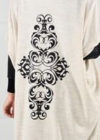 Tesettür giyim BEJ SIRTI BASKILI TRİKO HIRKA 78441