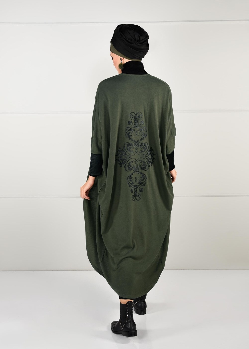 Tesettür giyim HAKİ SIRTI BASKILI TRİKO HIRKA 78441