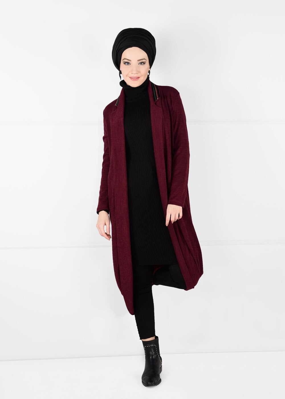 Tesettür giyim BORDO YAKASI ŞERİTLİ HIRKA 90651