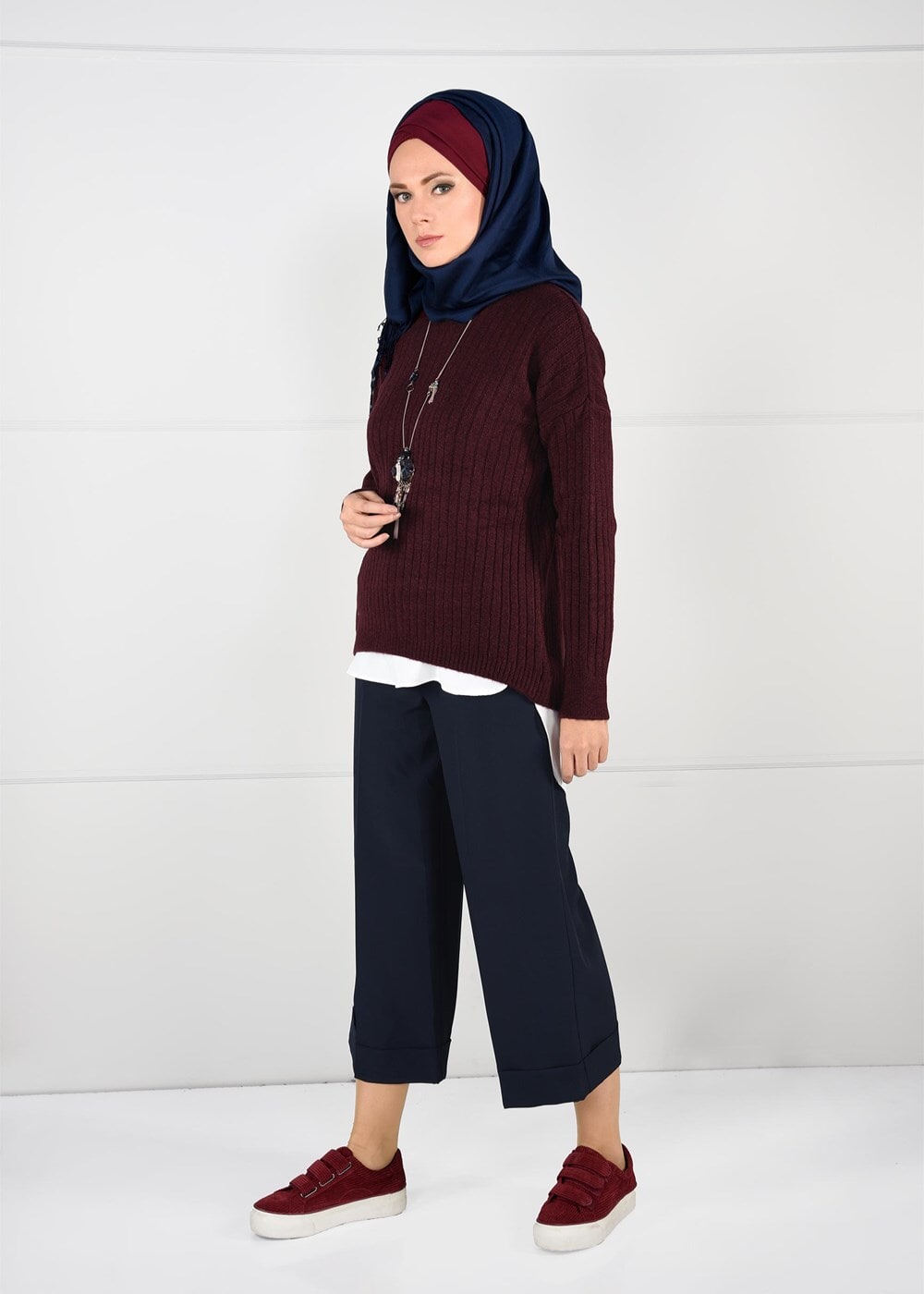 Vêtements hijab ROUGE BORDEAUX PULL EN TRICOT À COL ROND 3091