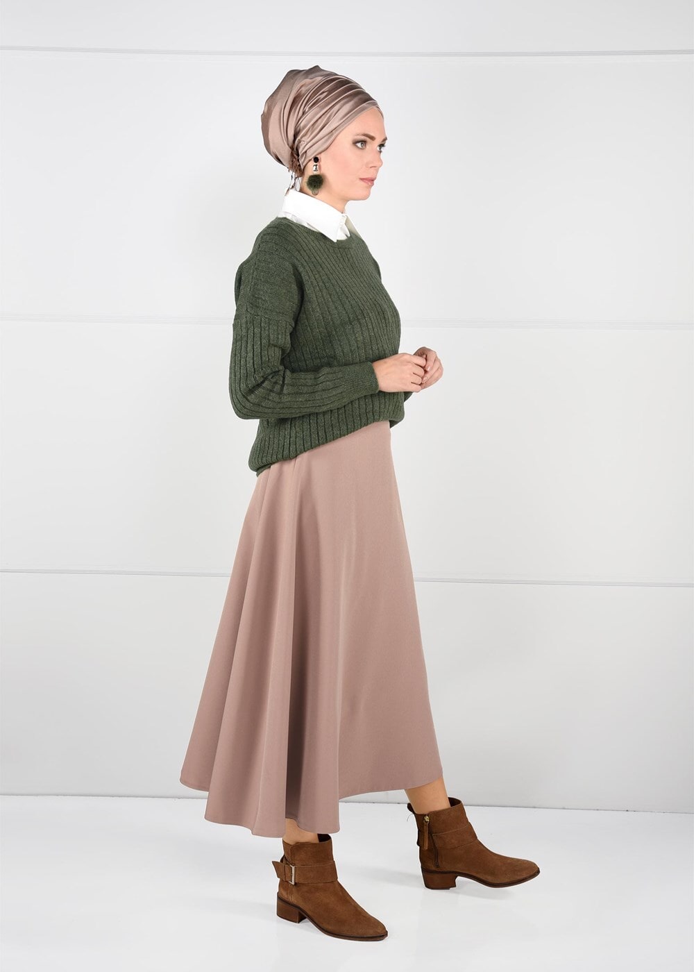 Hijab clothing KHAKI CREW-NECK KNIT SWEATER 3091