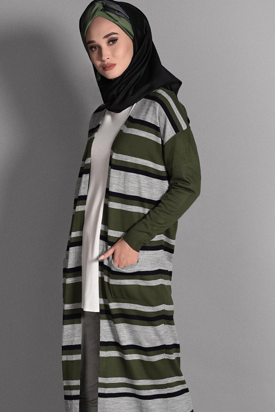 Tesettür giyim GRİ ÇİZGİLİ TRİKO HIRKA 4219