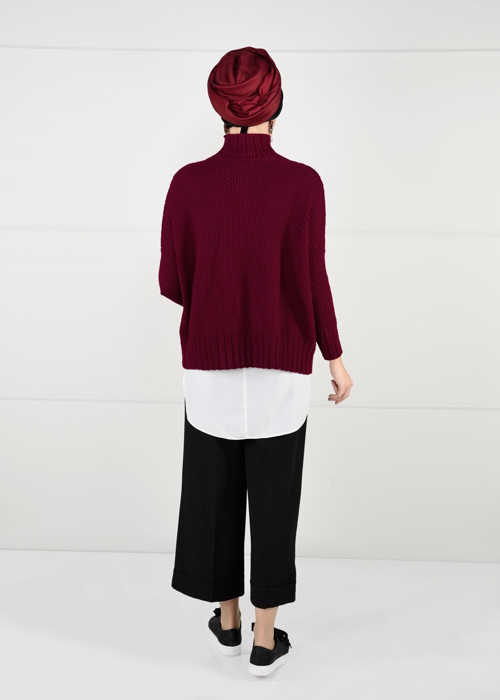 Hijab clothing CLARET RED MOCK-NECK OVERSIZE KNIT SWEATER 9101