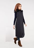 Tesettür giyim LACİVERT KAPÜŞONU PELUŞLU CEPLİ KAPİTONE YELEK 9614-1 