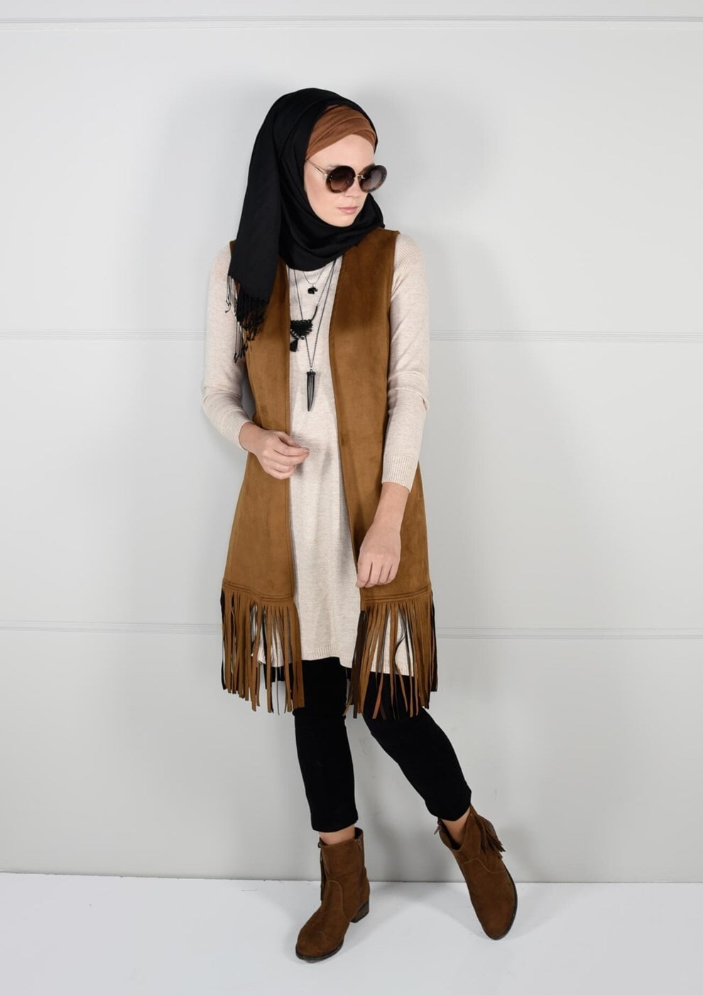 Tesettür giyim KAHVE KUŞAKLI PÜSKÜLLÜ SÜET YELEK 36341