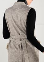 Tesettür giyim BEJ CEPLERİ KÜRK DETAYLI LİKRALI YELEK 77931