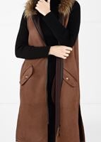 Tesettür giyim KAHVE PELUŞ DETAYLI YIRTMAÇLI SÜET YELEK 94451