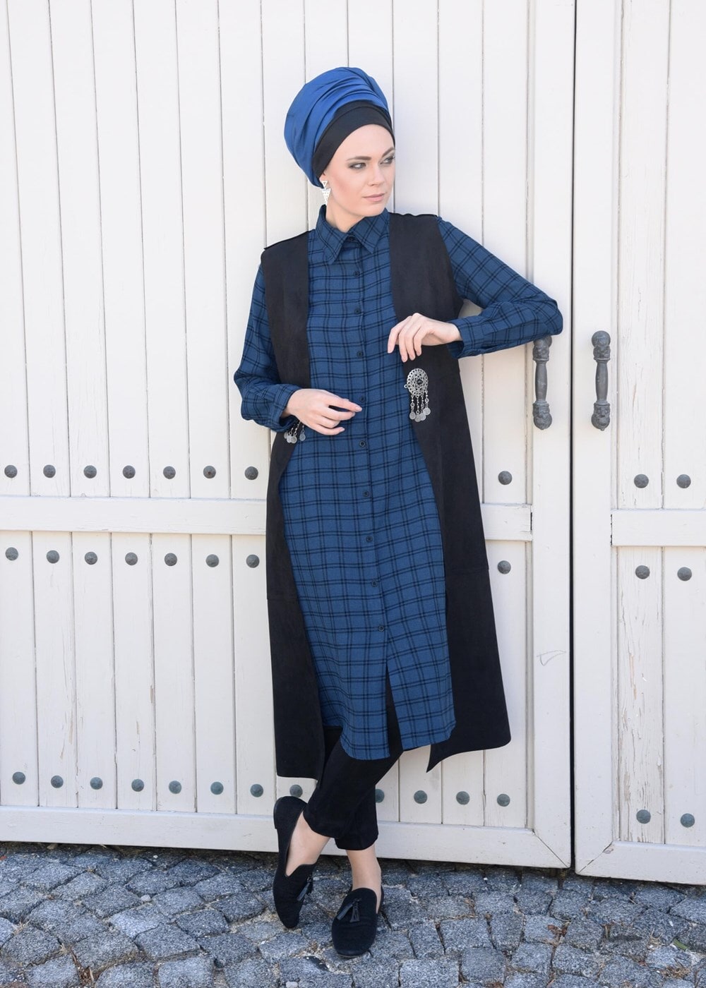 Tesettür giyim SİYAH BELİ DETAYLI LİKRALI SÜET YELEK 2390