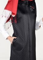 Tesettür giyim SİYAH ARMA DETAYLI KAPÜŞONLU YELEK 4066