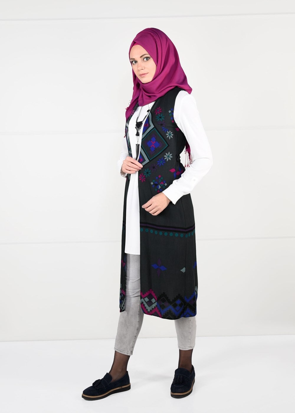 Tesettür giyim GRİ DESENLİ KUŞAKLI YELEK 4901