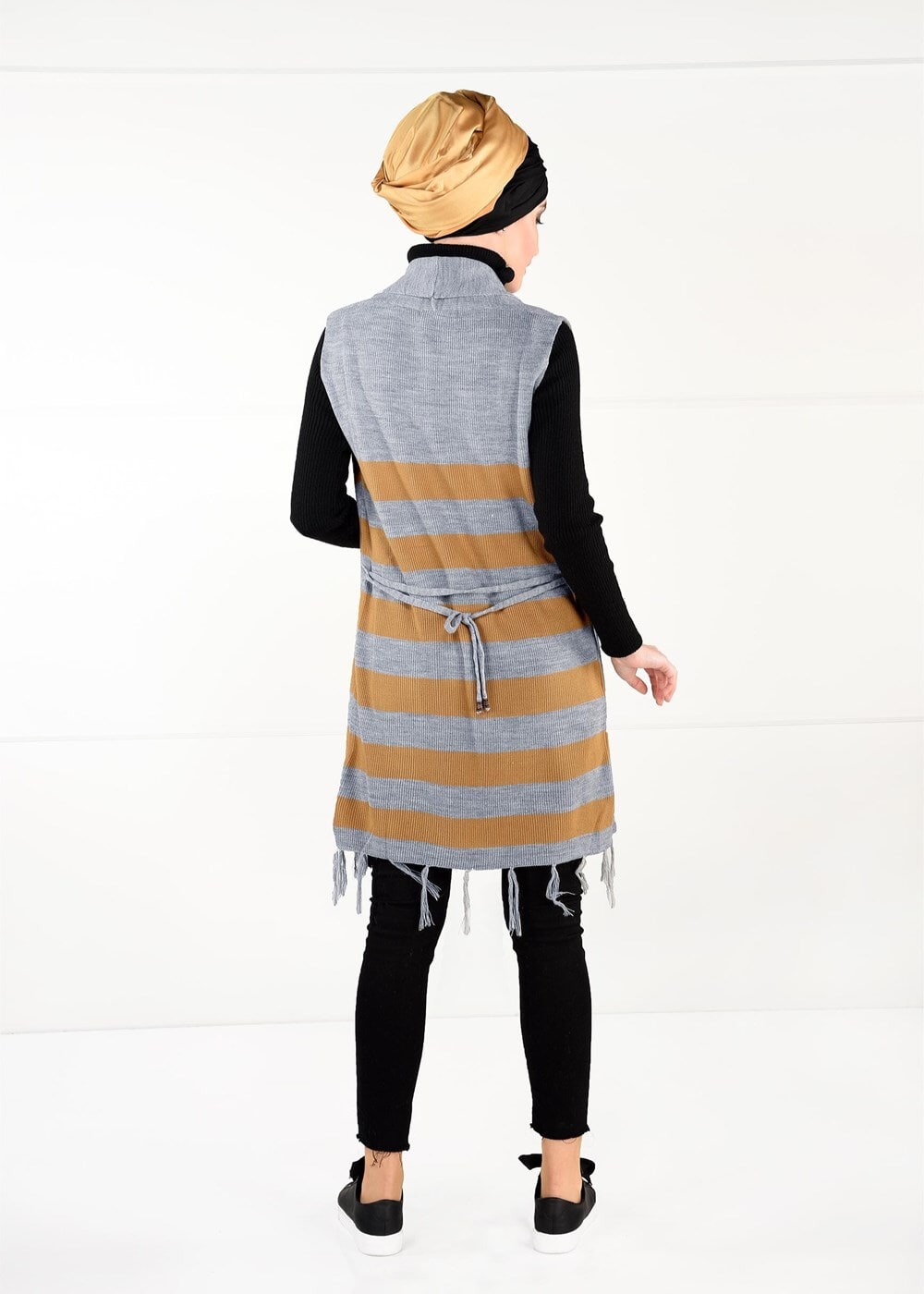 Tesettür giyim GRİ ŞAL YAKA PÜSKÜLLÜ YELEK 4907 