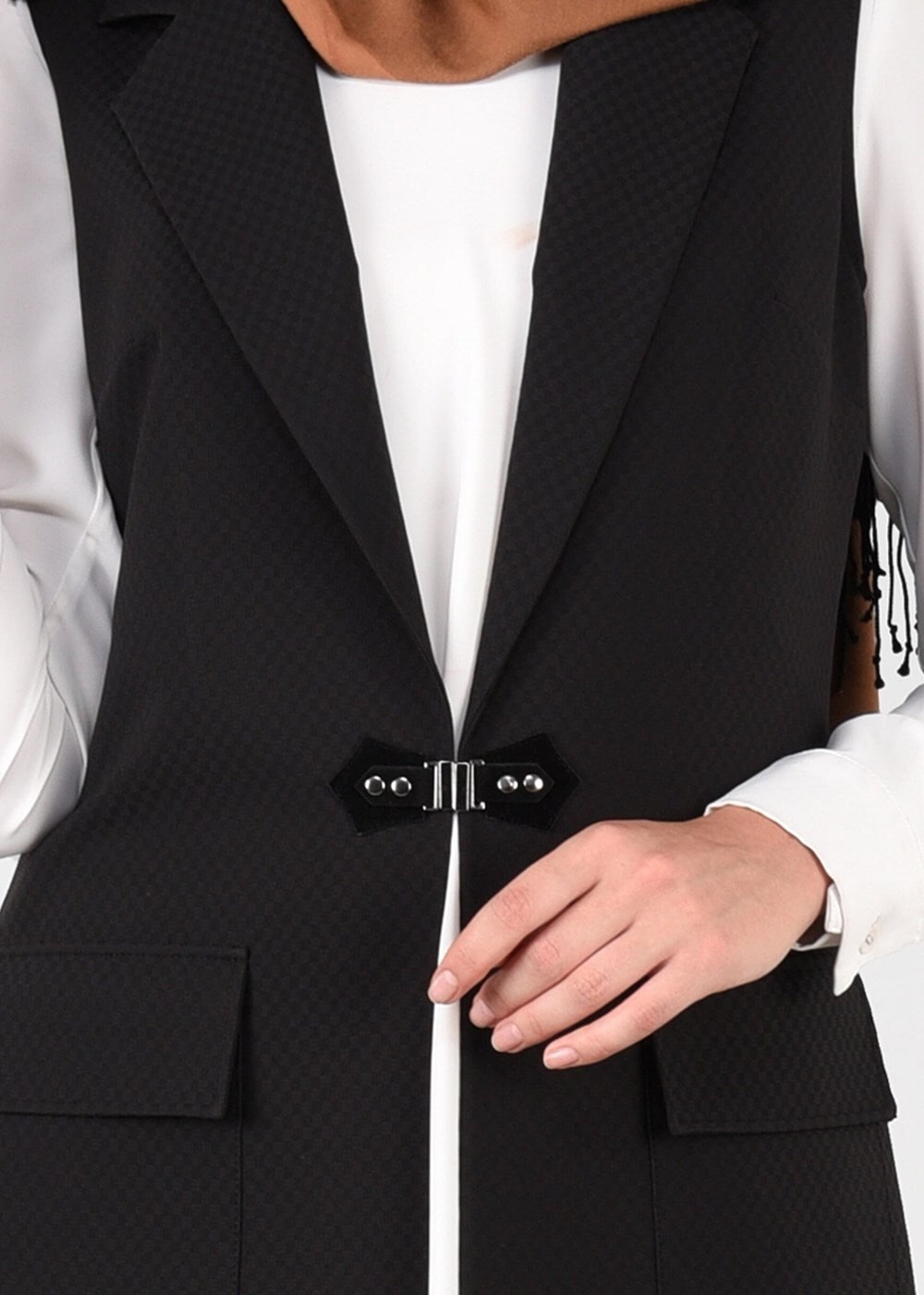 Tesettür giyim SİYAH YANLARI YIRTMAÇLI CEPLİ YELEK 4956 