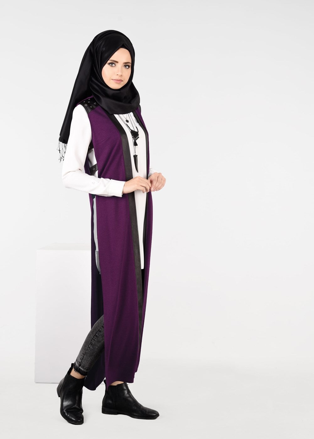 Tesettür giyim MOR YANLARI BAĞCIKLI OMUZLARI KUŞ GÖZÜ DETAYLI ÖRME YELEK 4958 