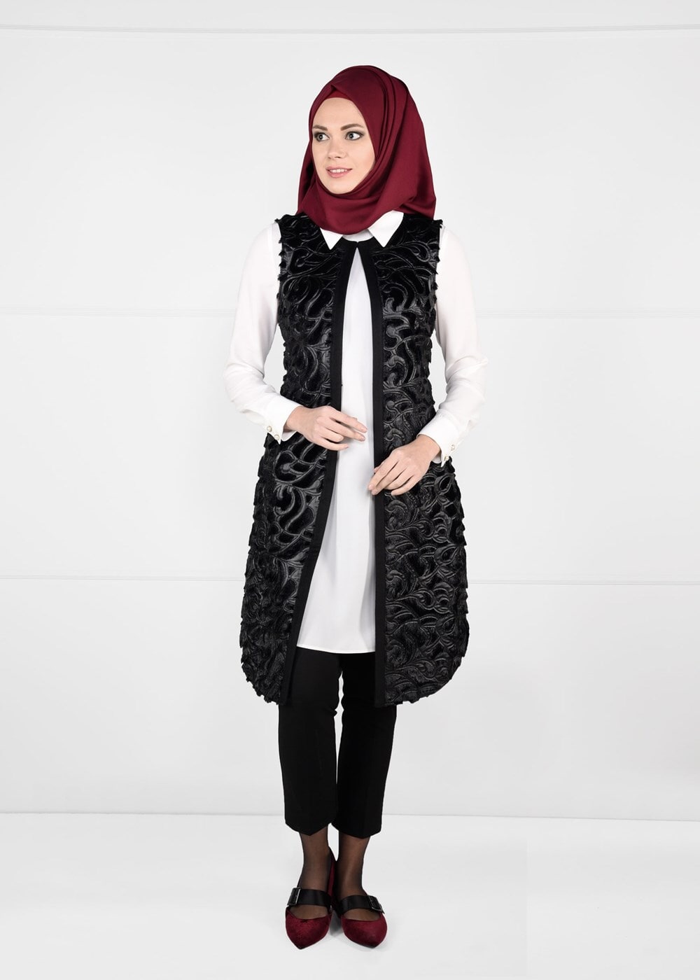 Tesettür giyim SİYAH DESENLİ SÜET YELEK 4971 