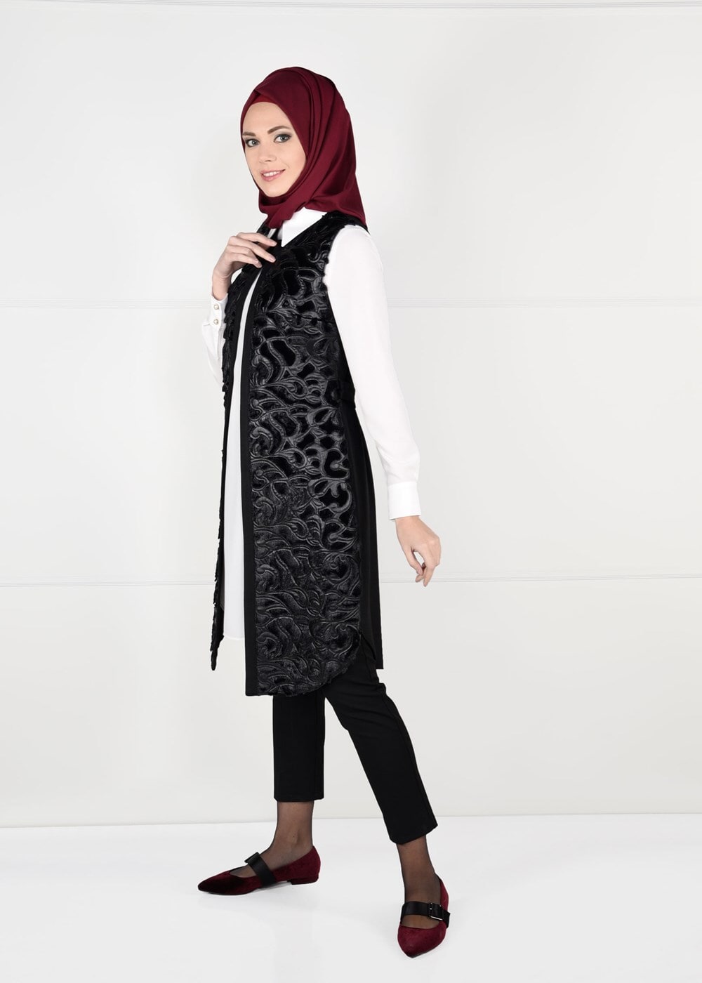 Tesettür giyim SİYAH DESENLİ SÜET YELEK 4971 