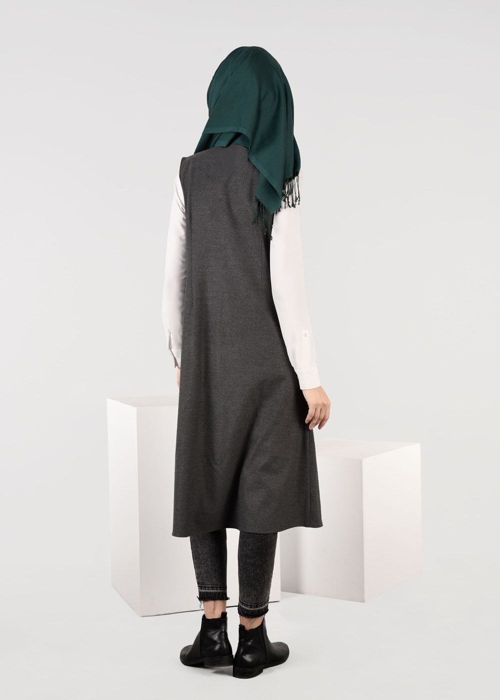 Tesettür giyim GRİ BİYE DETAYLI YELEK 4974 