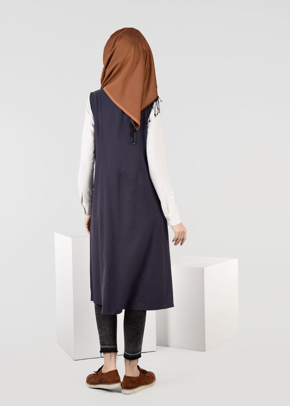 Tesettür giyim GRİ BİYE DETAYLI YELEK 4974 