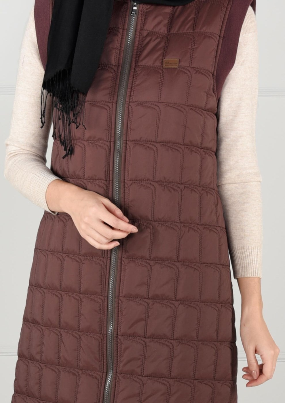 Tesettür giyim BORDO ARMALI KAPİTONE YELEK 5017