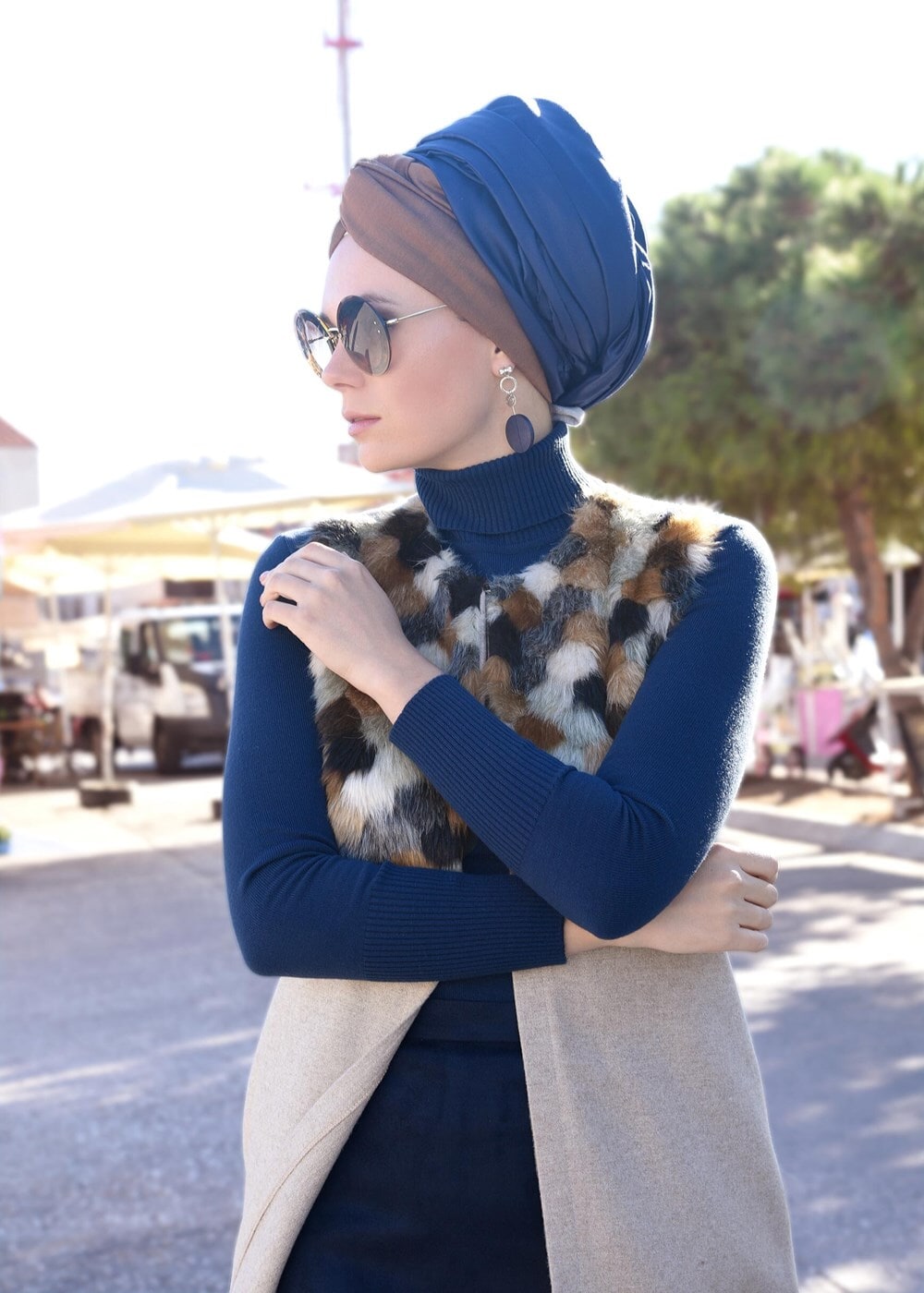 Tesettür giyim BEJ KÜRKLÜ KEÇE YELEK 5648 