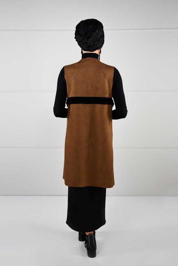 Tesettür giyim  PÜSKÜL DETAYLI SÜET YELEK 6778  - TRENDTESETTÜR