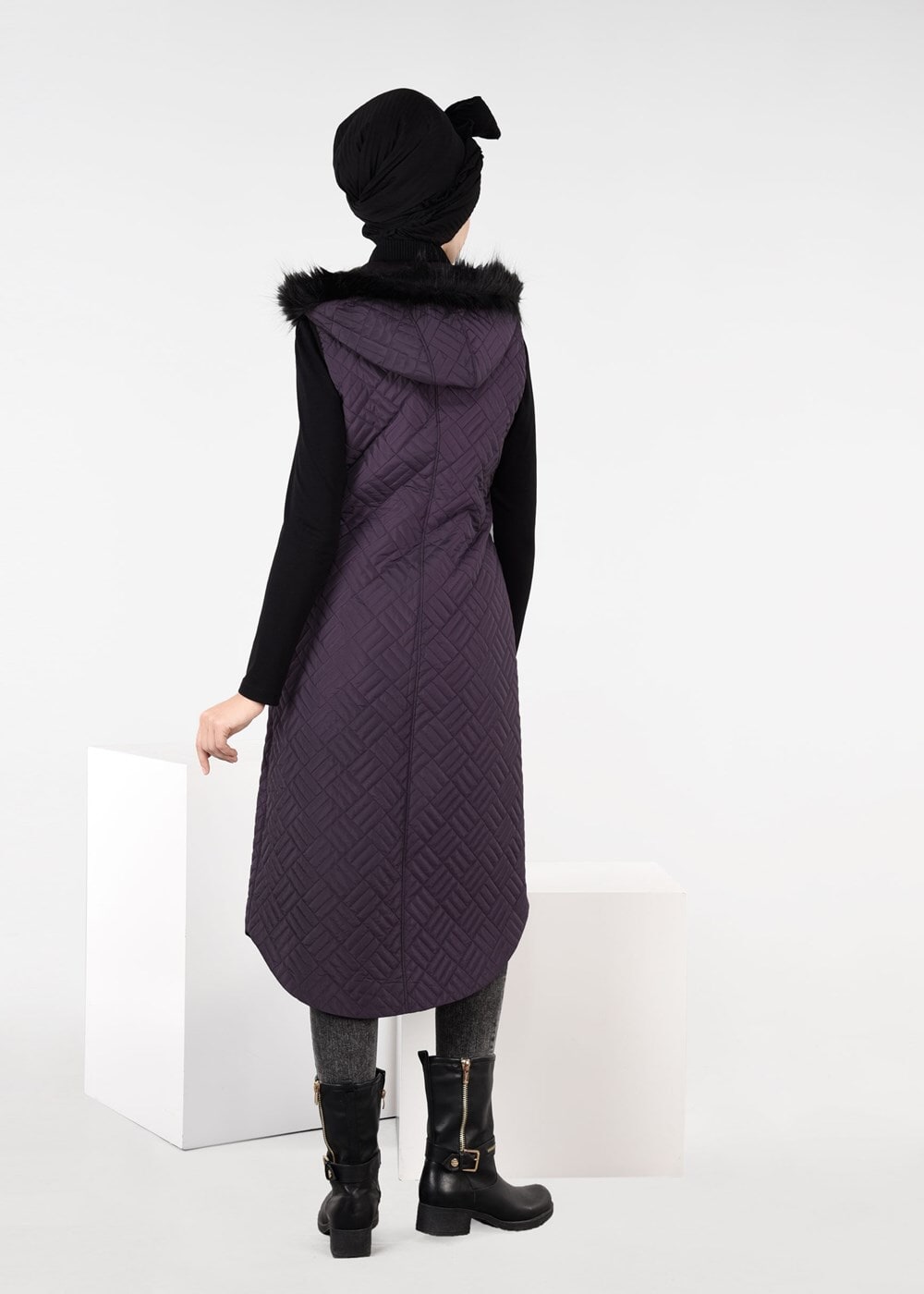 Tesettür giyim MÜRDÜM KAPÜŞONLU KAPİTONE YELEK 9614 