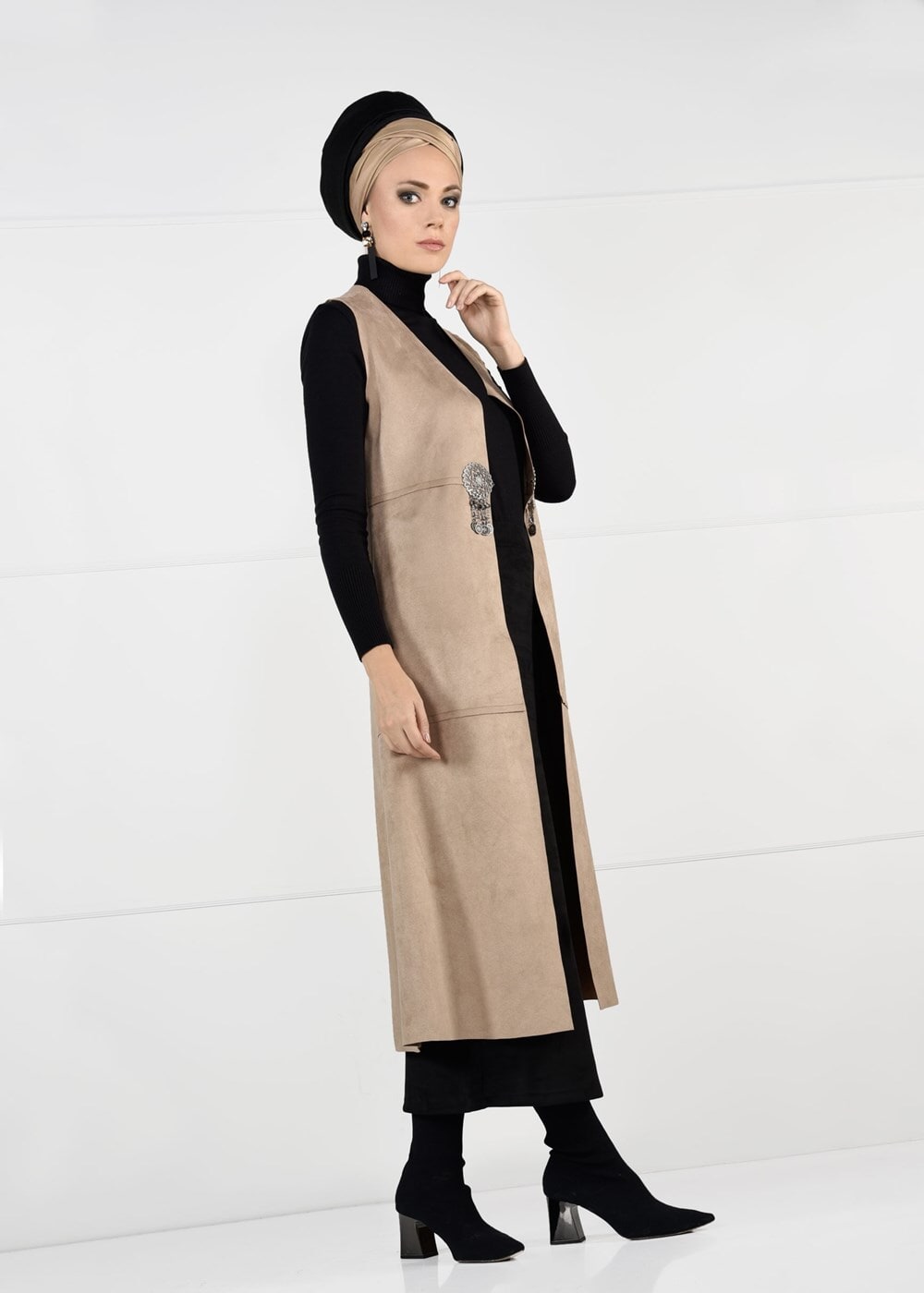 Tesettür giyim BEJ BELİ DETAYLI SÜET YELEK 9748