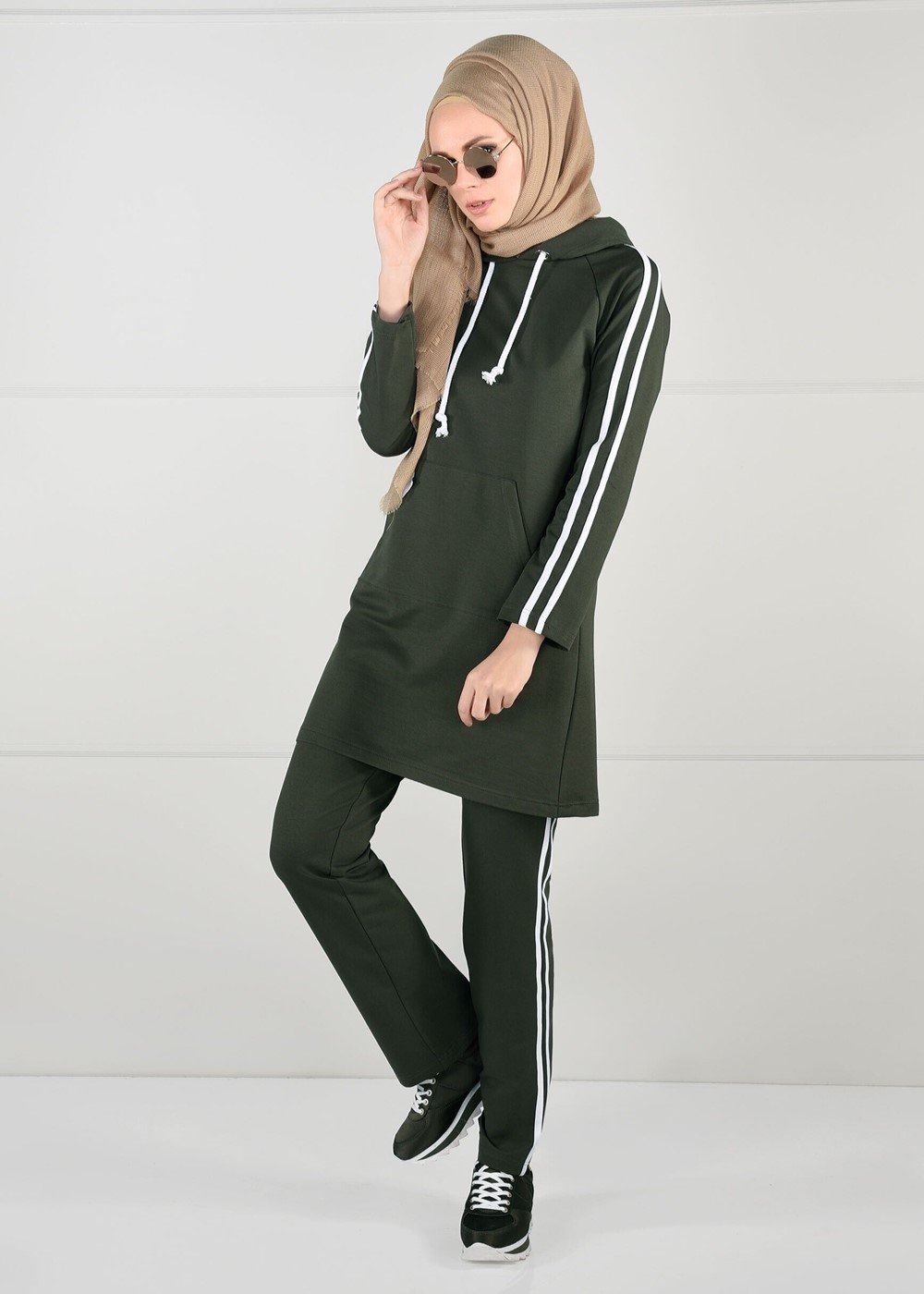 Vêtements hijab KAKI TUNIQUE DE SURVÊTEMENT À RAYURES 0051