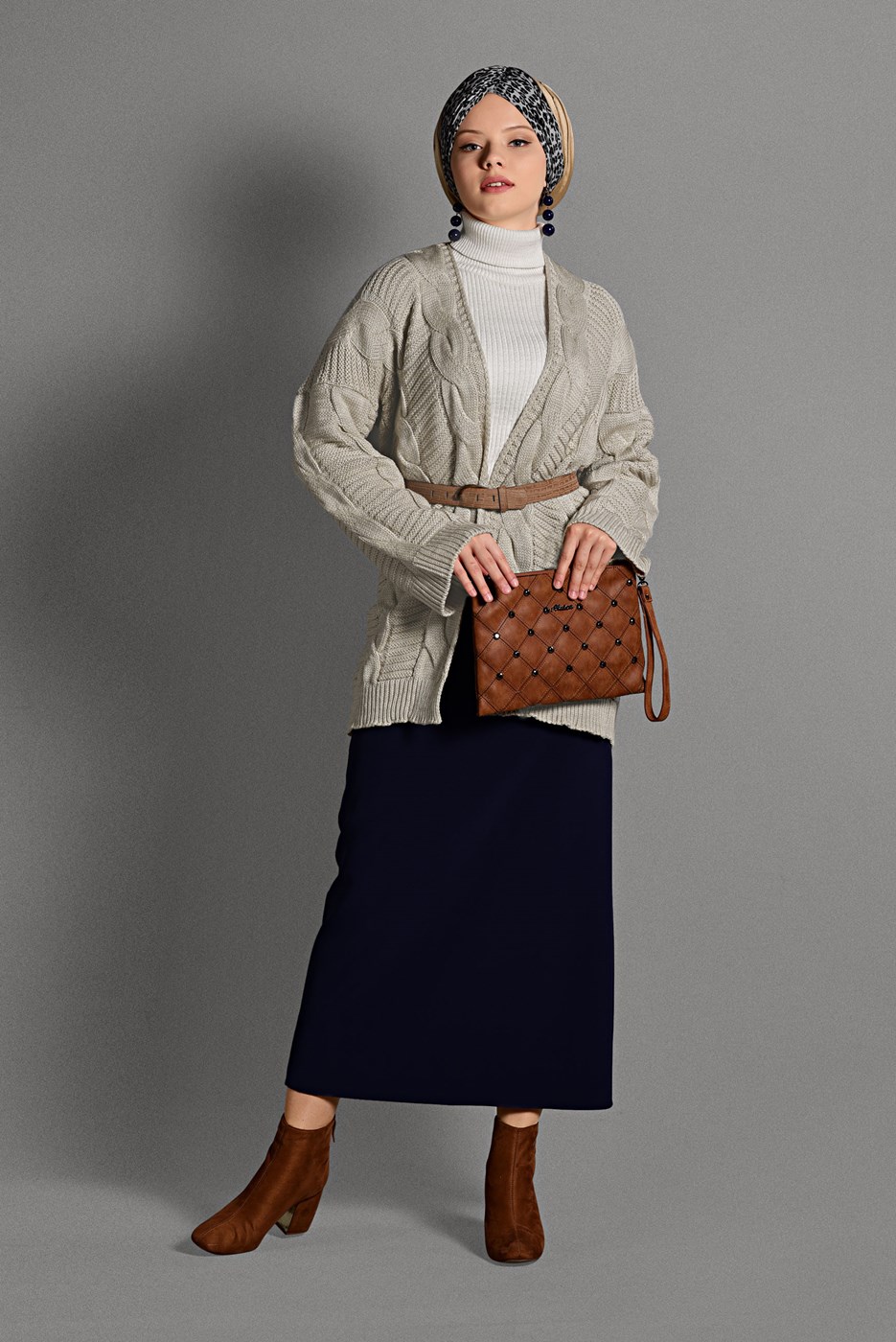 Tesettür giyim BEJ SAÇ ÖRGÜLÜ TRİKO HIRKA 0919 