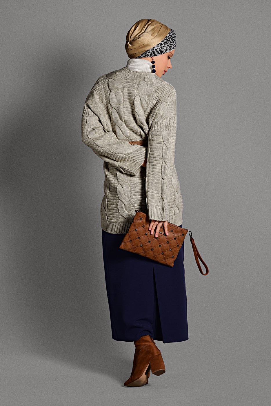 Tesettür giyim BEJ SAÇ ÖRGÜLÜ TRİKO HIRKA 0919 