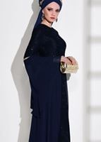 Vêtements hijab BLEU MARINE ROBE DE SOIRÉE DÉTAILLÉE MOUSSELINE DENTELLE 92625