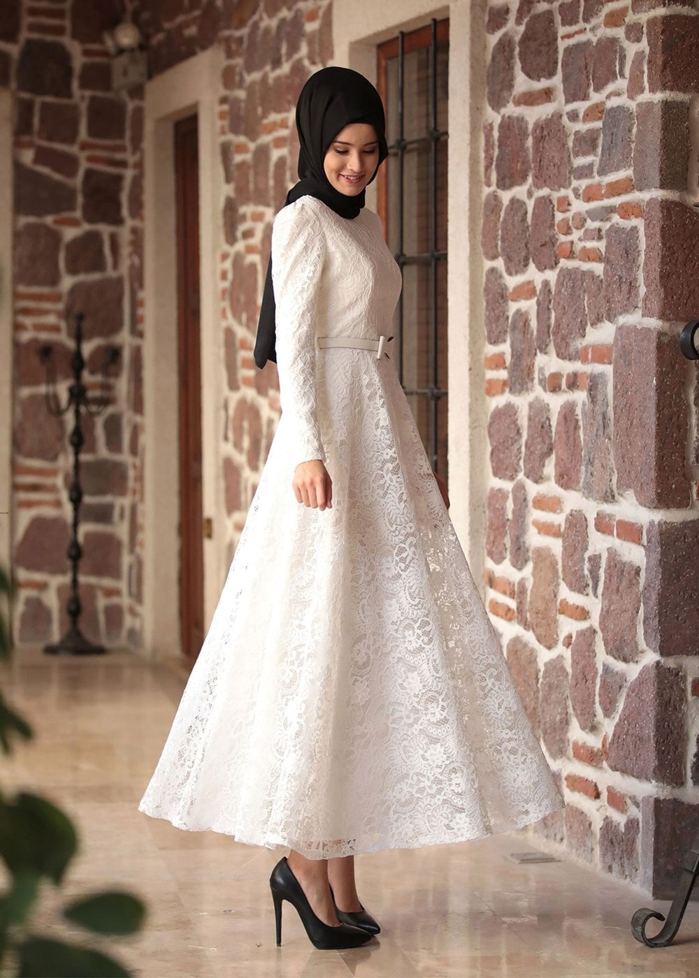 Tesettür giyim KREM GÜPÜRLÜ KEMER DETAYLI ABİYE ELBİSE 1613