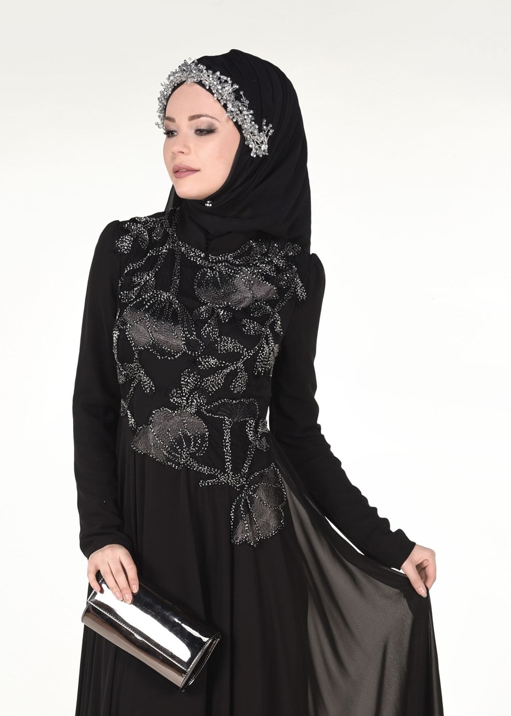 Tesettür giyim SİYAH HAKİM YAKA ÇİÇEK İŞLEMELİ ABİYE ELBİSE 3108 