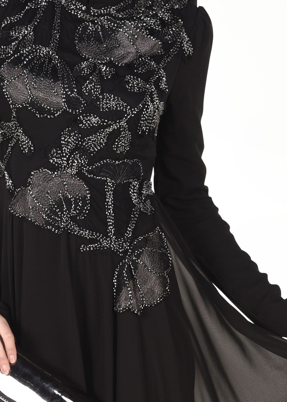 Tesettür giyim SİYAH HAKİM YAKA ÇİÇEK İŞLEMELİ ABİYE ELBİSE 3108 