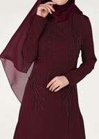 Tesettür giyim BORDO İNCİ DETAYLI ABİYE ELBİSE 3308 