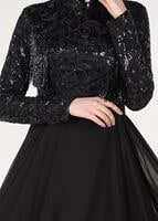 Tesettür giyim SİYAH HAKİM YAKA İŞLEMELİ ABİYE ELBİSE 4108